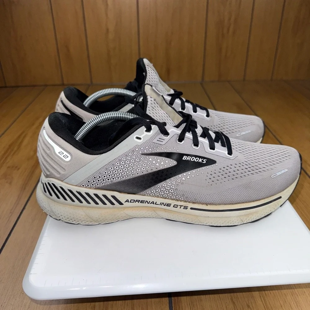 Brooks Adrenaline GTS 22 Mens Running Shoes Grey Black 1103661D012 Size 11.5 D